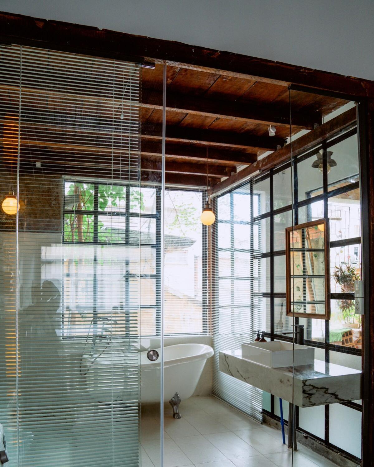 Apartamento Chuyen Levanlinh20 Colonial French-era Flat, Saigon